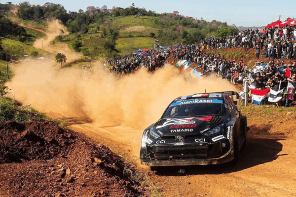 WRC Paraguay 2025: Ogier se queda con la segunda etapa, Fourmaux y Rovanpera sufren con los neumáticos. Not Py 3 600x400